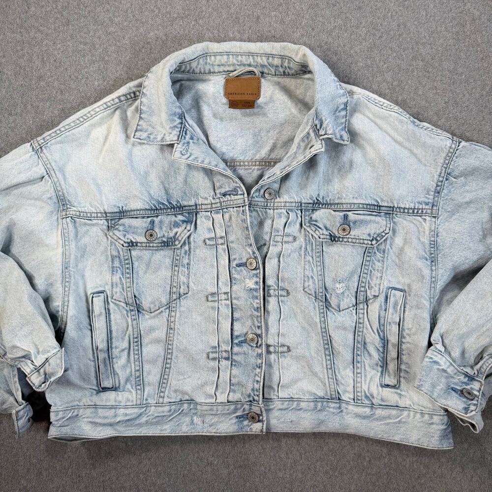 American Eagle Women's Large Light Wash Distressed Denim Jacket Button Front